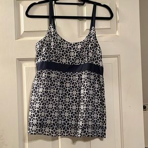Vineyard Vines babydoll top